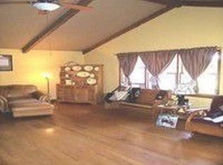 805 Spring Cliff Dr, Little Flock, AR 72756