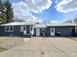 401 Maple Ave SE, Highmore, SD 57345