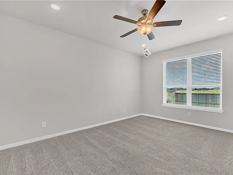 4537 Allison Dr — Photo 16