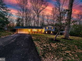 2520 Trophy Ln, Reston, VA 20191