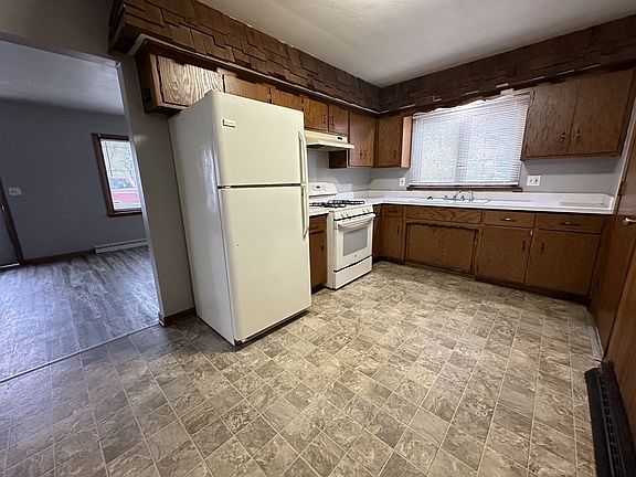 2nd image of 2519 Holmes St #3-B