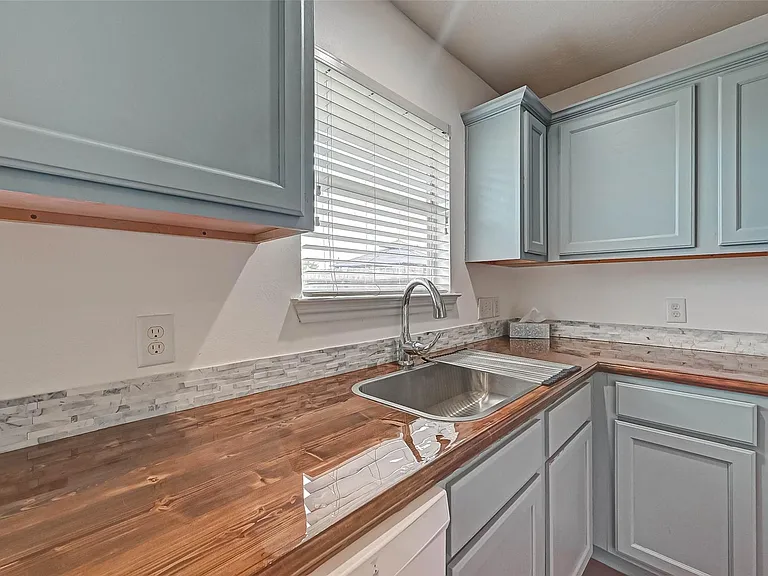 20227 Enchanted Rose Ln — Photo 19