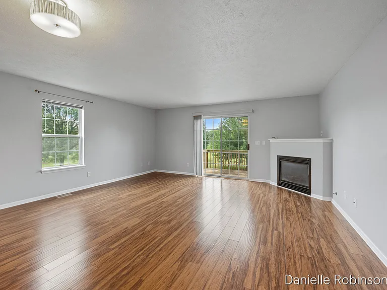 5449 Rivertown Cir SW — Photo 9