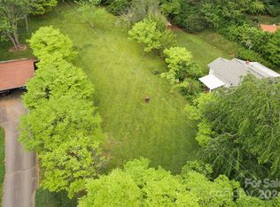 99999 Bell Haven Rd, Asheville, NC 28805