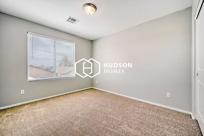 5638 S 10th Dr — Photo 22
