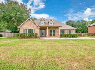 5545 Heatherton Rd, Milton, FL 32570