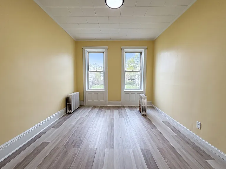 6556 Myrtle Ave #2 — Photo 3