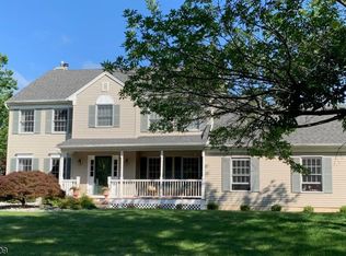 5 Country Meadow Rd, Hackettstown, NJ 07840