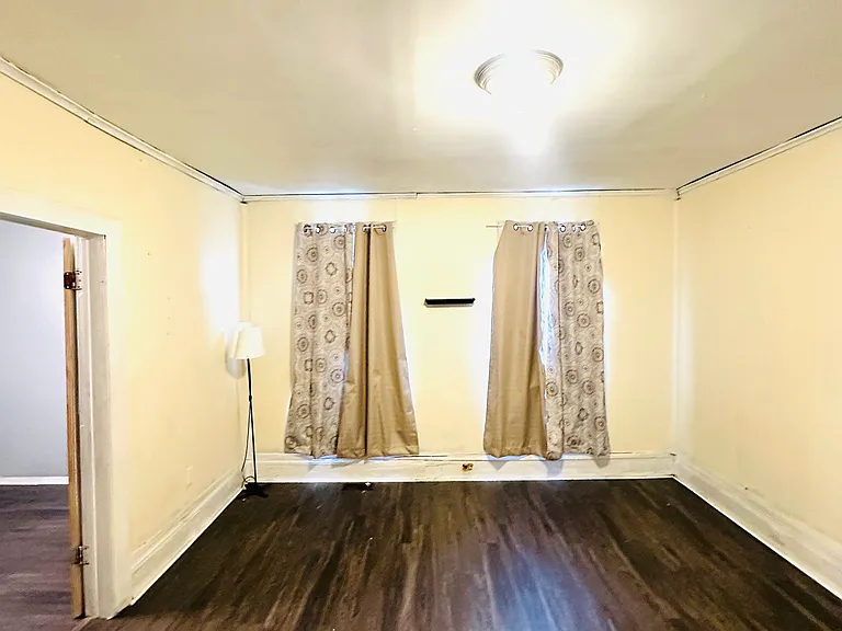 5711 Otis St #1F — Photo 4