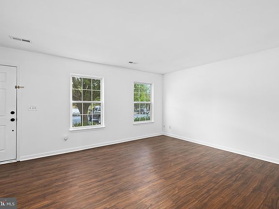4th image of 9933 Matti Hill Ct