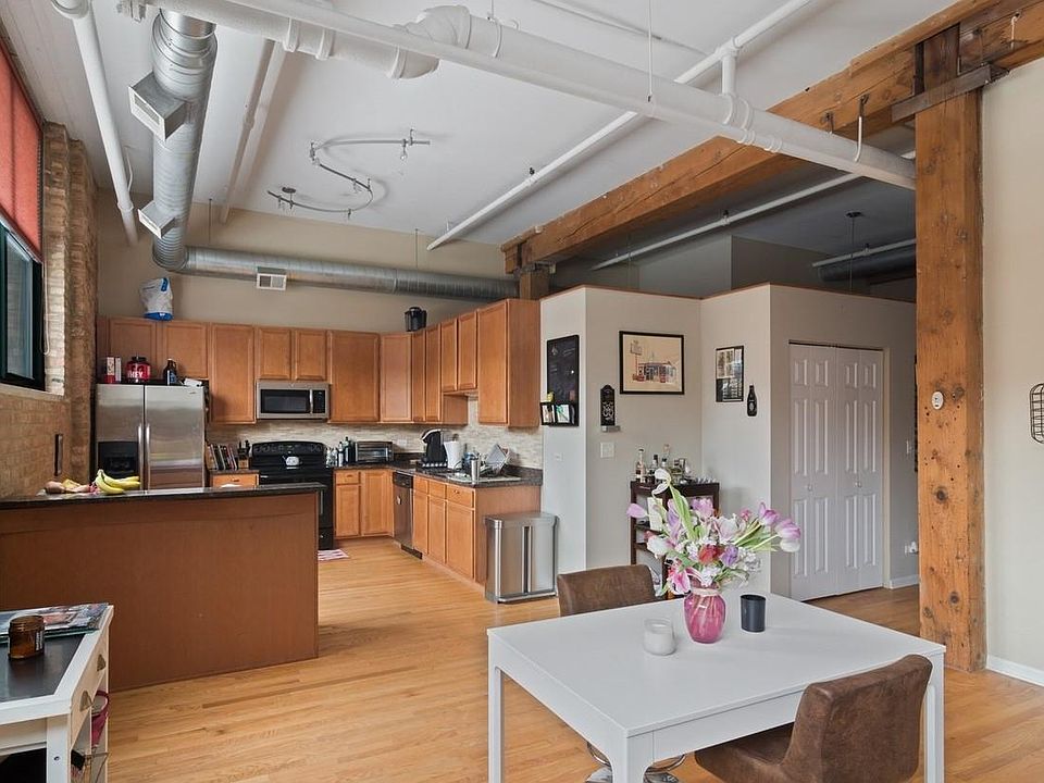 1st image of 2650 W Belden Ave APT 206