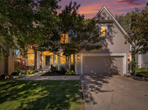 18922 W 117th St, Olathe, KS 66061
