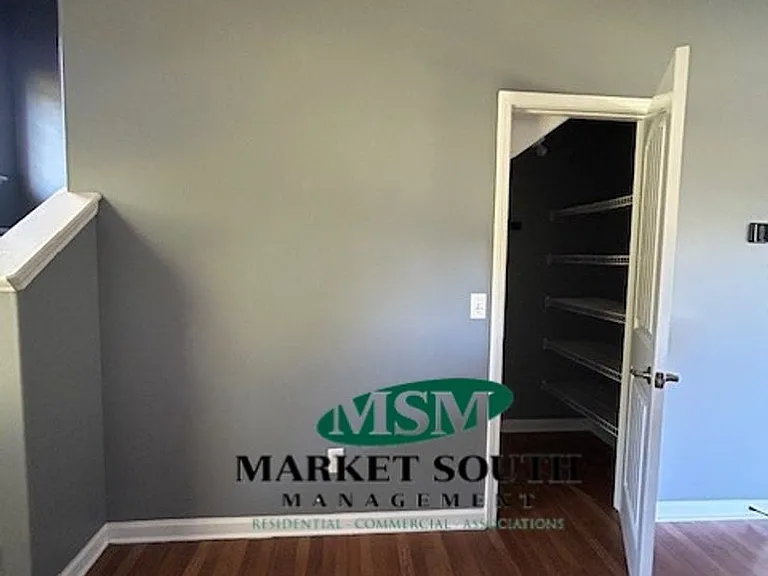 46 Twin Oaks Pl — Photo 6