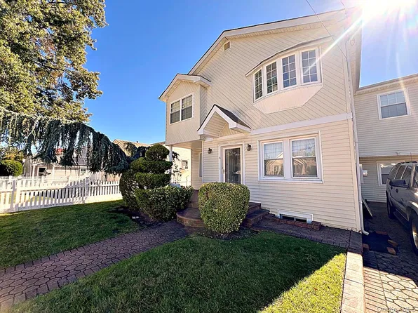 4 Brooks Avenue, Roosevelt, NY 11575