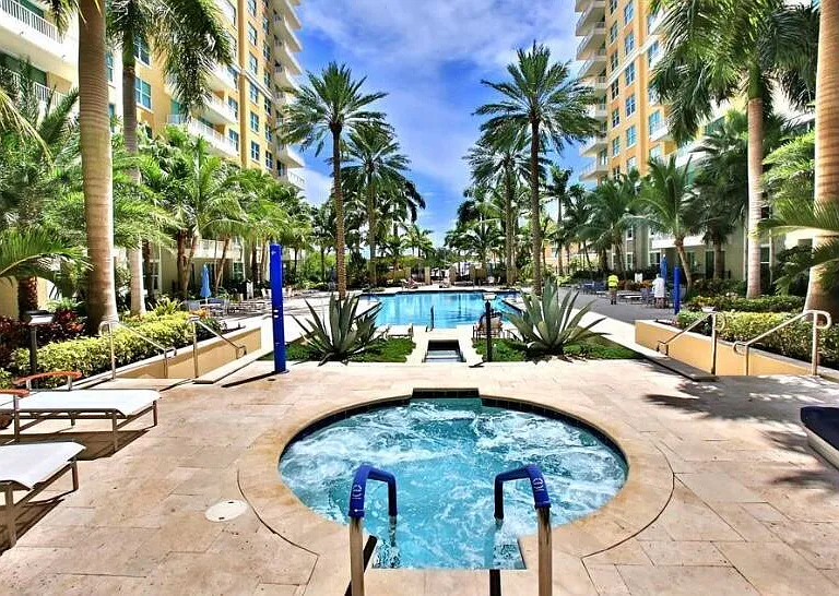 700 E Boynton Beach Blvd #Penthouse 2 — Photo 46