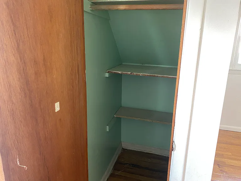 209-211 Paterson Ave #2 — Photo 3
