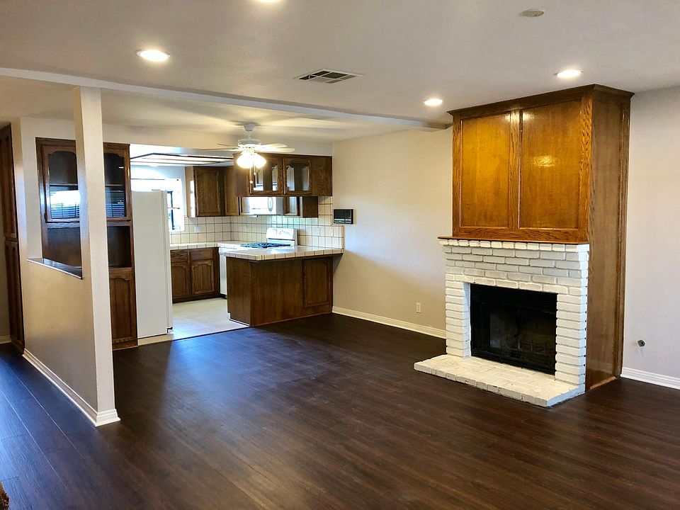 1st image of 4524 182nd St #4524
