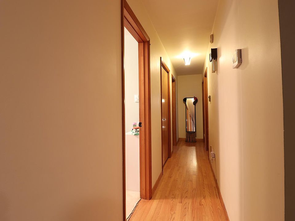 2nd image of 50 Water St