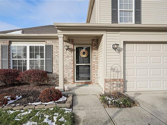 3rd image of 14056 Stonewood Pl