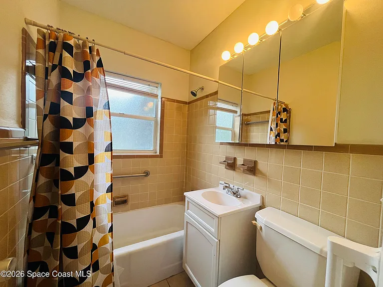 545 Nora Ave — Photo 9