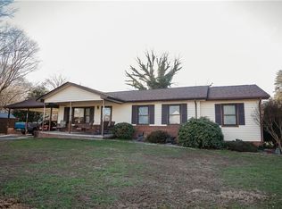 112 Welcome Baptist Church Rd, Mount Airy, NC 27030