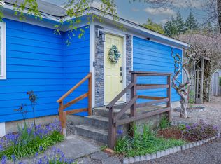 1070 W 11th St, Coquille, OR 97423