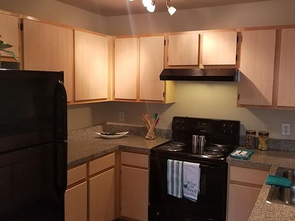 4th image of 6889 Hightower Dr #1723