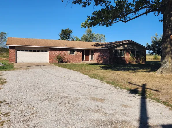 62700 E 90th Rd, Miami, OK 74354