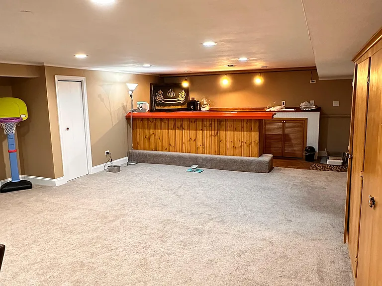 9100 Major Ave — Photo 17