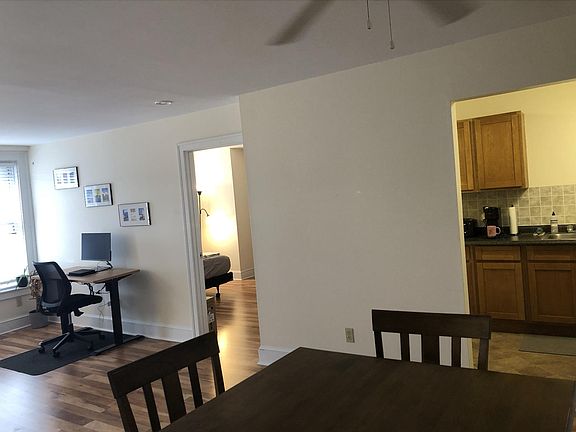 3rd image of 433 Warren St #11