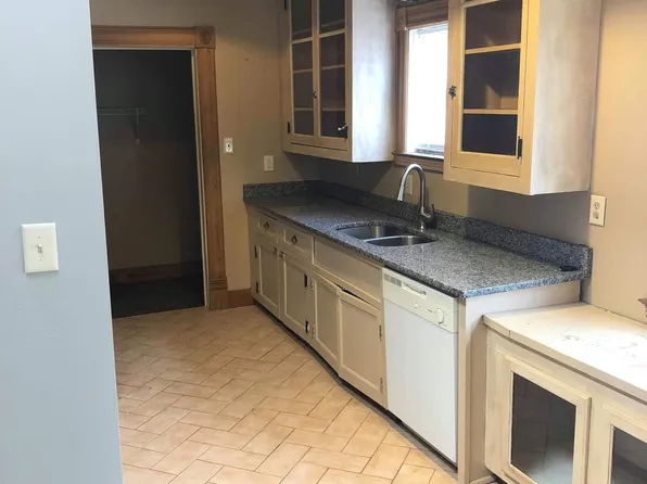 10802 E Us Highway 24 APT 7, Sugar Creek, MO 64054