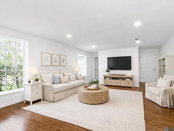 4th image of 45139 Spellman Wall Rd