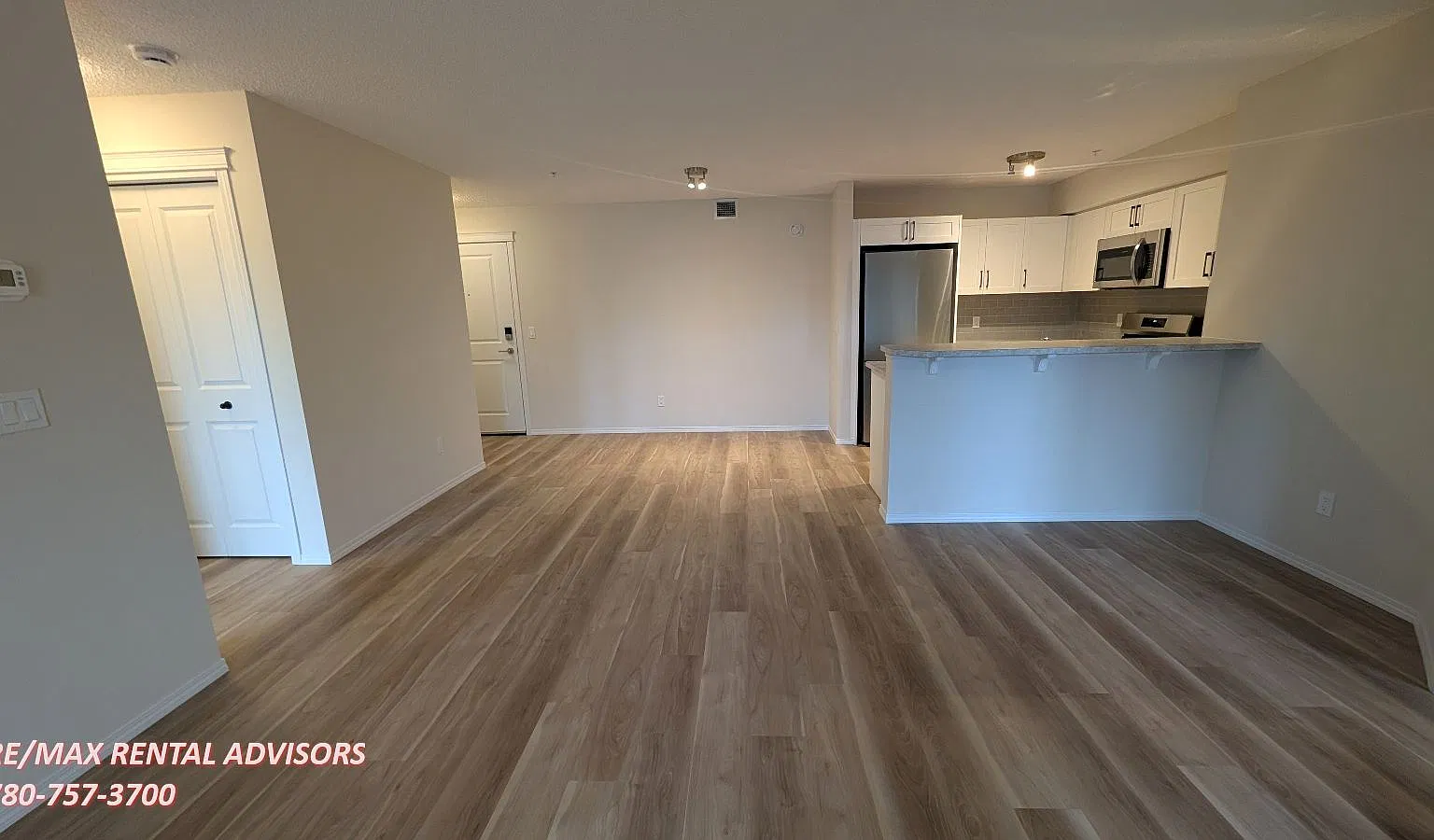 115 Prestwick Vlg SE — Photo 4