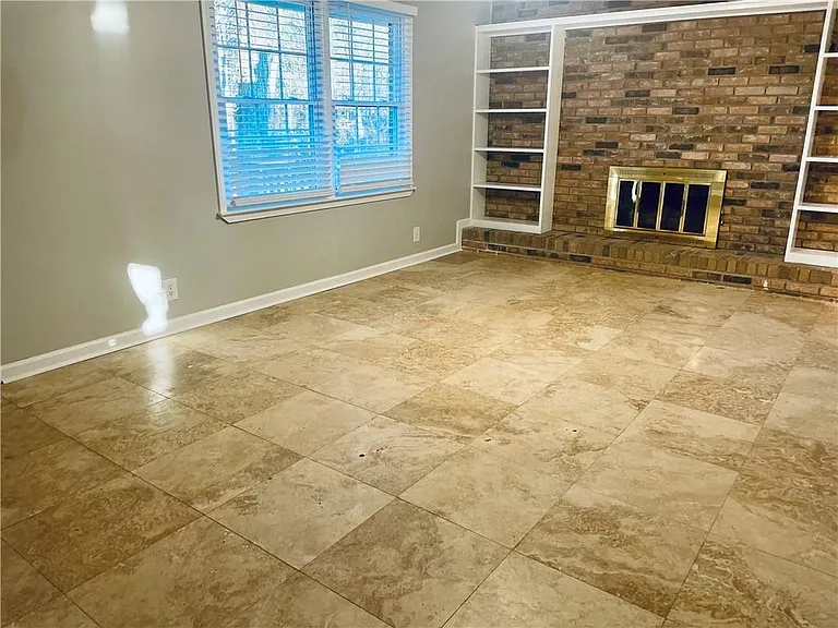 637 Rae Dr — Photo 9