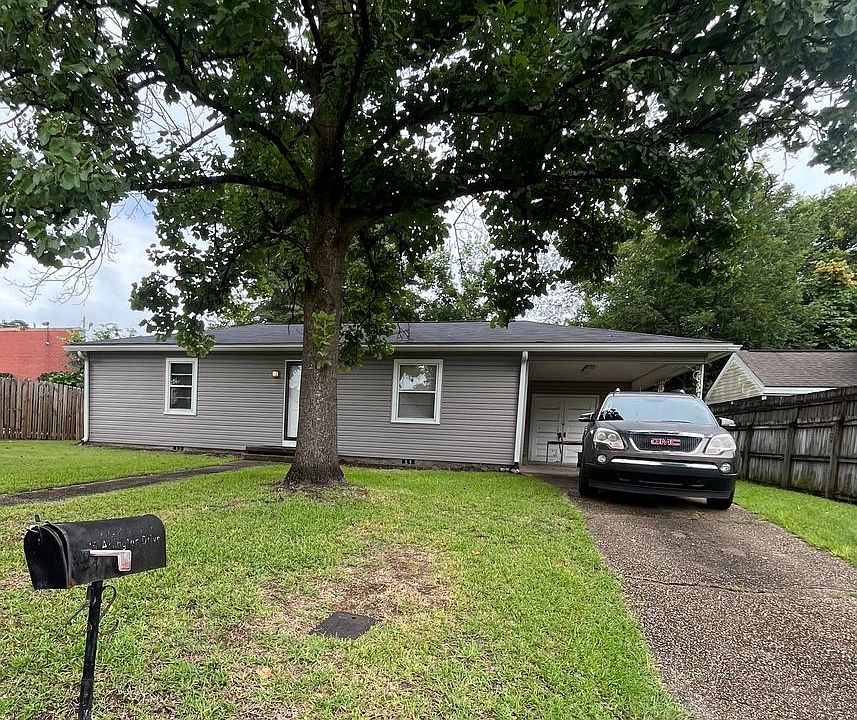 1st image of 15 Arlington Dr