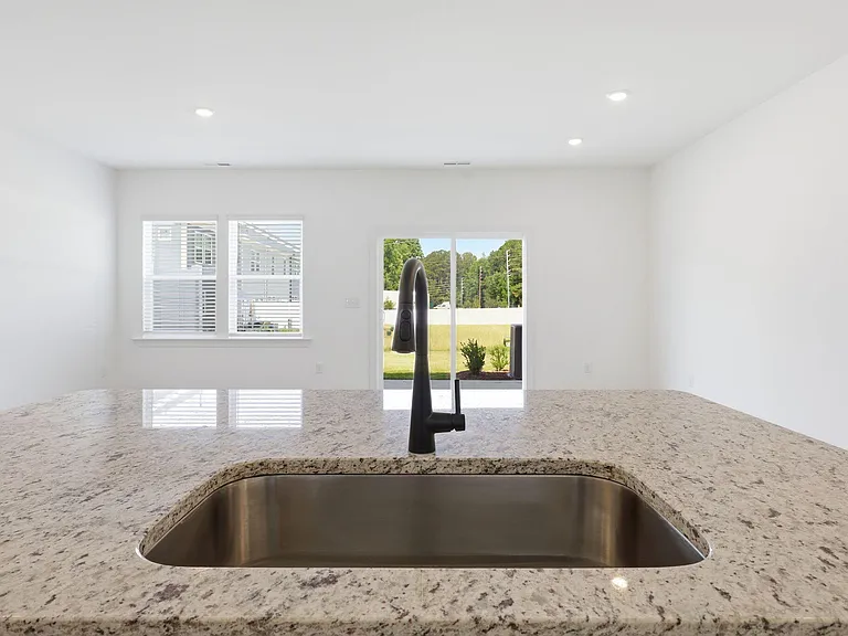 318 Sweetbay Tree Dr — Photo 6