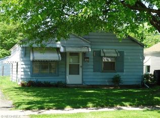 230 Hayes Ave, Elyria, OH