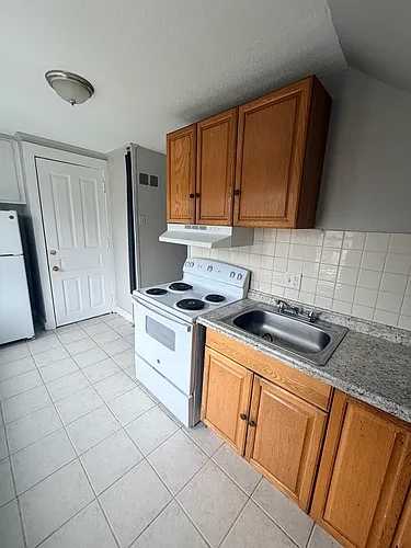299 Norton St Photo 1