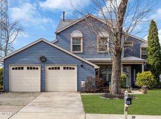 41 Concord Circle, Howell, NJ 07731