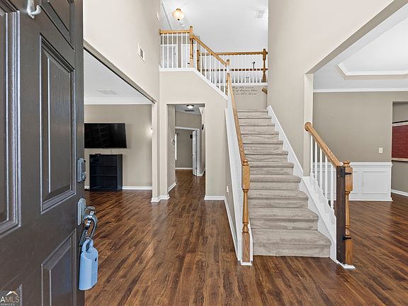 4th image of 3131 Seneca Farm Ln