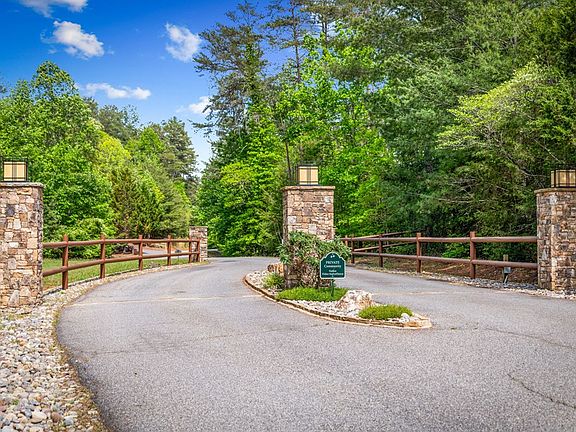 3rd image of LOT 8 Ada Ridge Rd