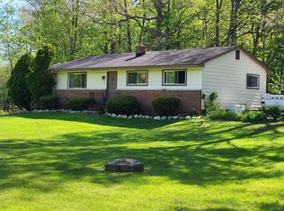 1590 Wren St, Wixom, MI 48393