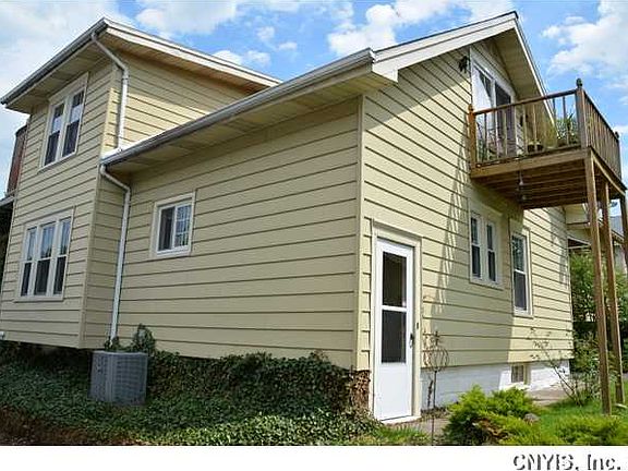 3rd image of 148 Wolcott Ave