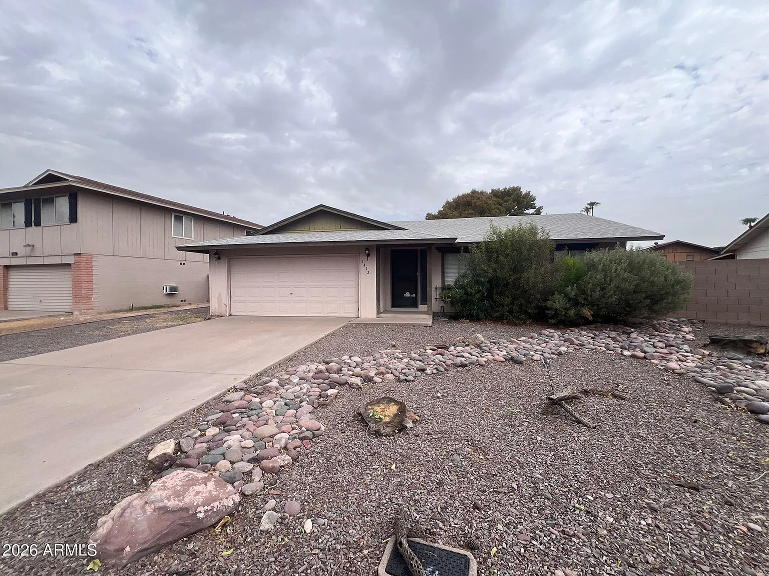 3 bed, 2.0 bath, 1444 sqft, $2,245 — Photo 2