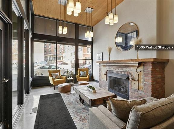 2nd image of 1535 Walnut Trfy #602