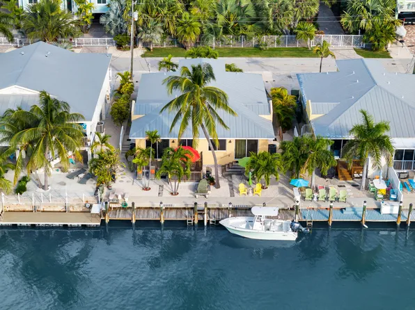 461 & 471 3rd St, Key Colony Beach, FL 33051