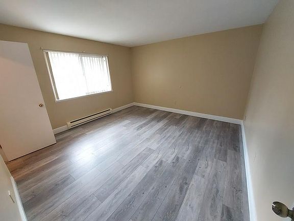 5th image of 1240 W Washington Ave APT 15
