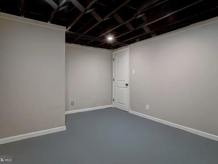 308 Lenox Rd — Photo 22