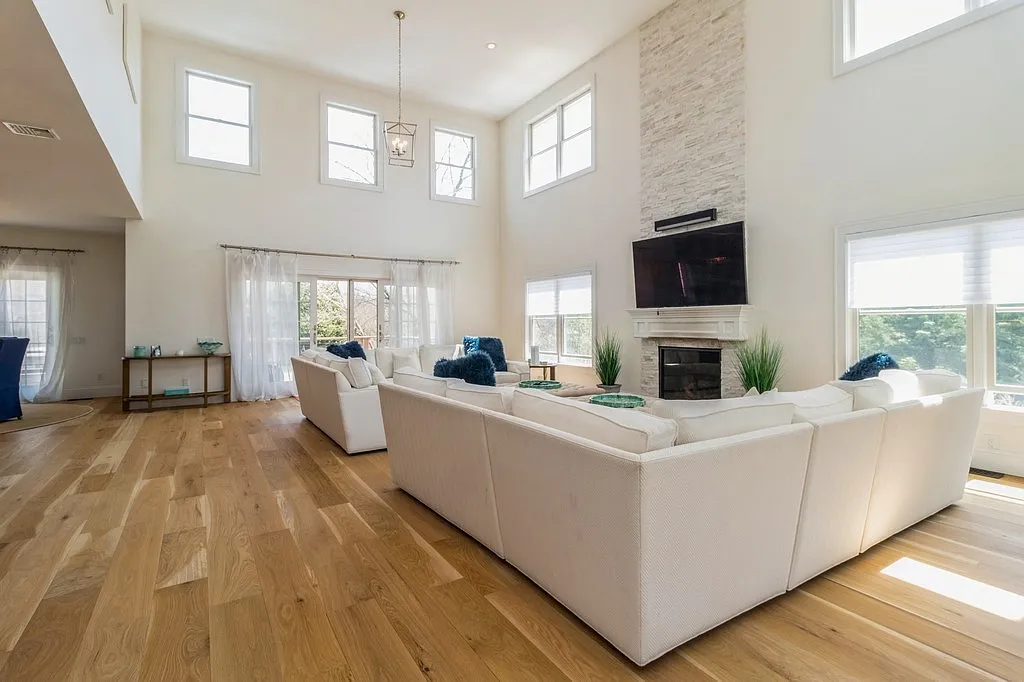 Beautiful Beach House With a Pool and Hot Tub. — Photo 3