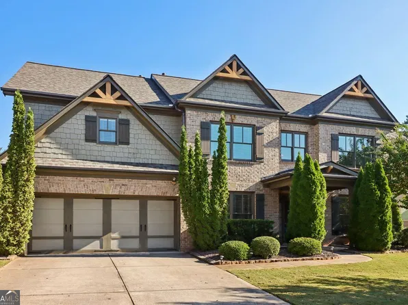 1146 Whisper Cove Dr, Buford, GA 30518